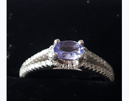 Кольцо с аметистом и бриллиантами в серебре