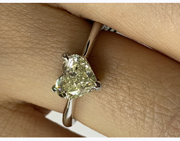 кольцо с 1.35 карат фантазийным желтым бриллиантом