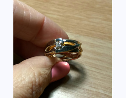 Кольцо золотое с бриллиантом. Размер 17