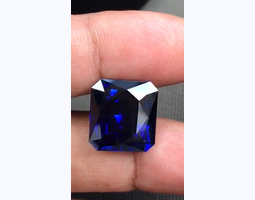 Royal Blue Sapphire Сапфір Королівський Синій 21.6 карат