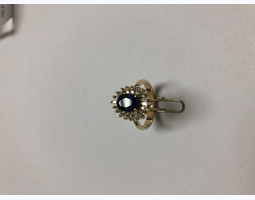 Продам женское золотое кольцо с бриллиантами 