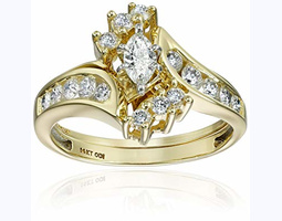 Золотое кольцо с 17 диамантами 