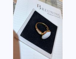 Золотое кольцо с бриллиантами и Опалом 18 размер