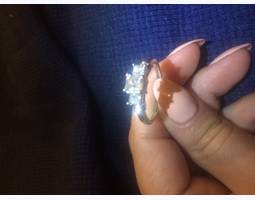 Платиновое кольцо с бриллиантом 
