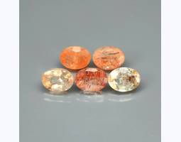 Натуральный солнечный Камень овал 7.7x6.0 - 8.0x6.0мм 1.35ct